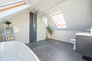 Photo 25- click for photo gallery